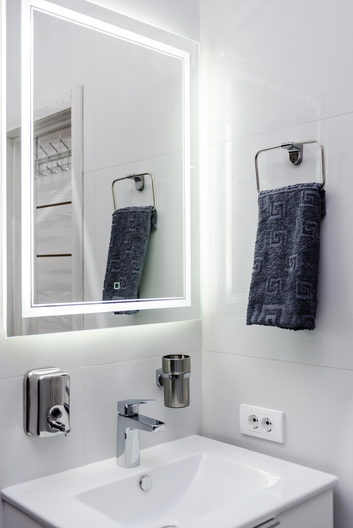 Апартаменты LikeHome Life - Калужская Букинист 2