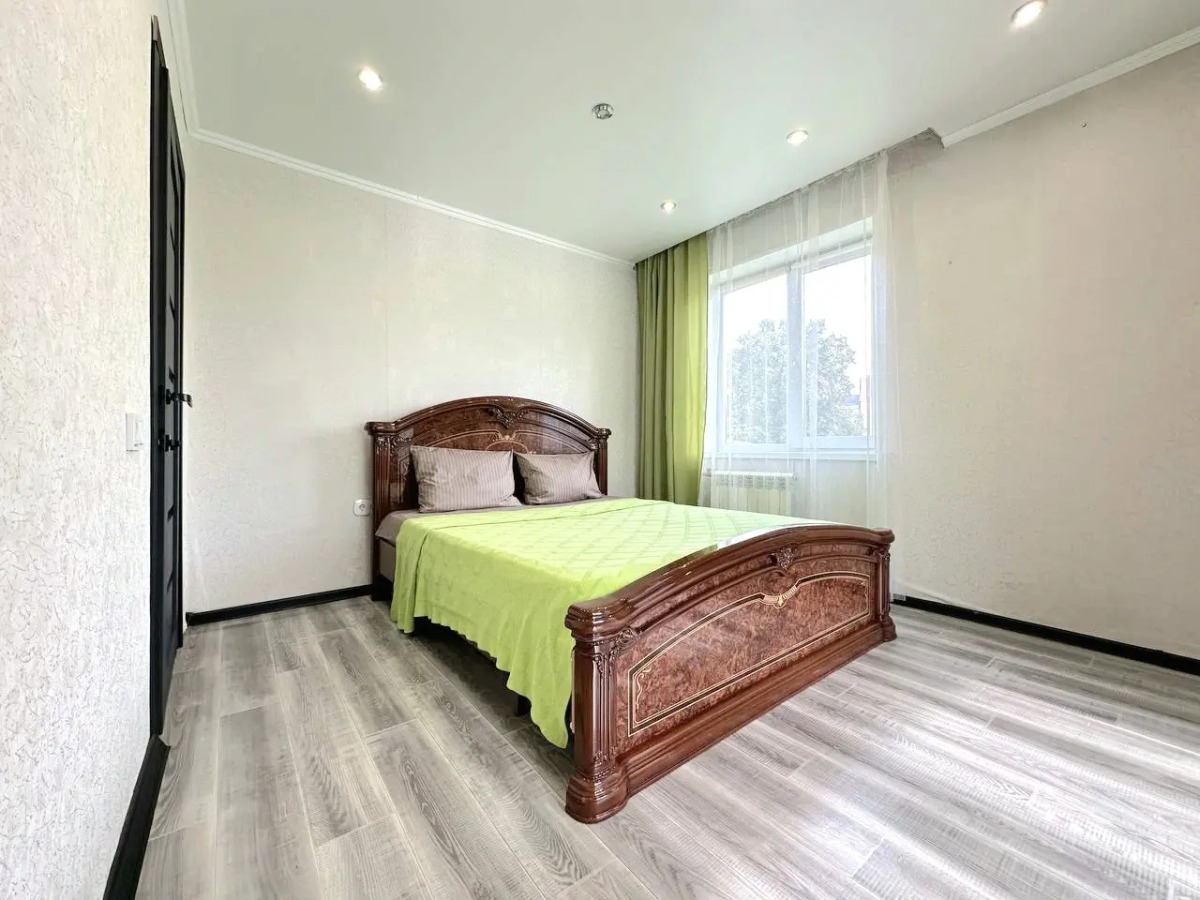 Квартира трёхкомнатная на Пролетарской