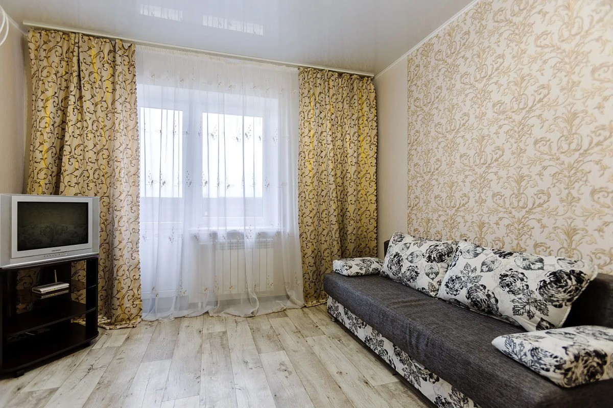 Апартаменты Космонавтов 18/4