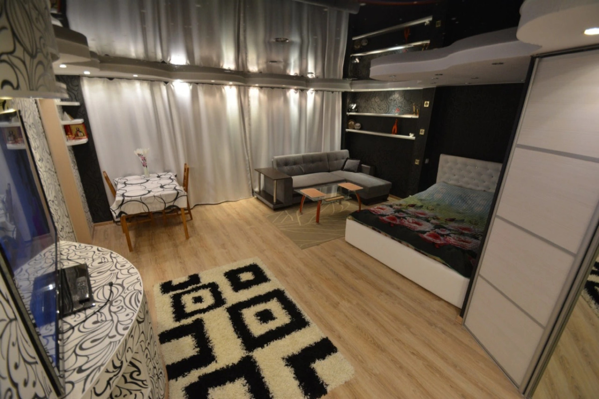 Апартаменты Ленина 16