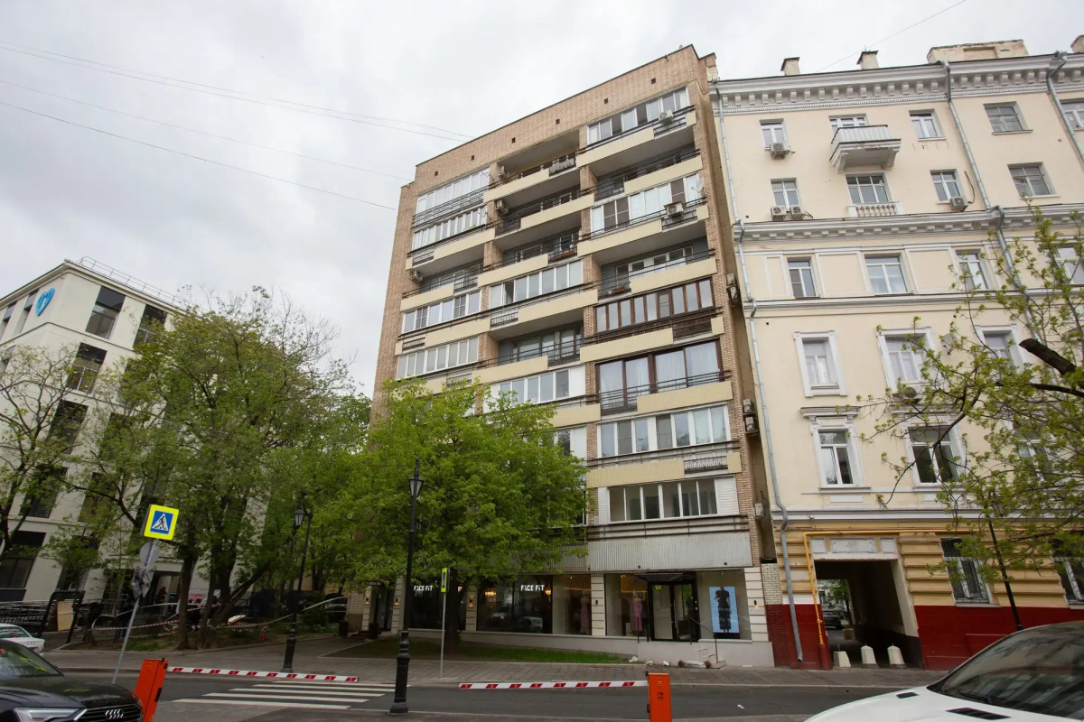 Квартира на Бронной у Патриарших Прудов