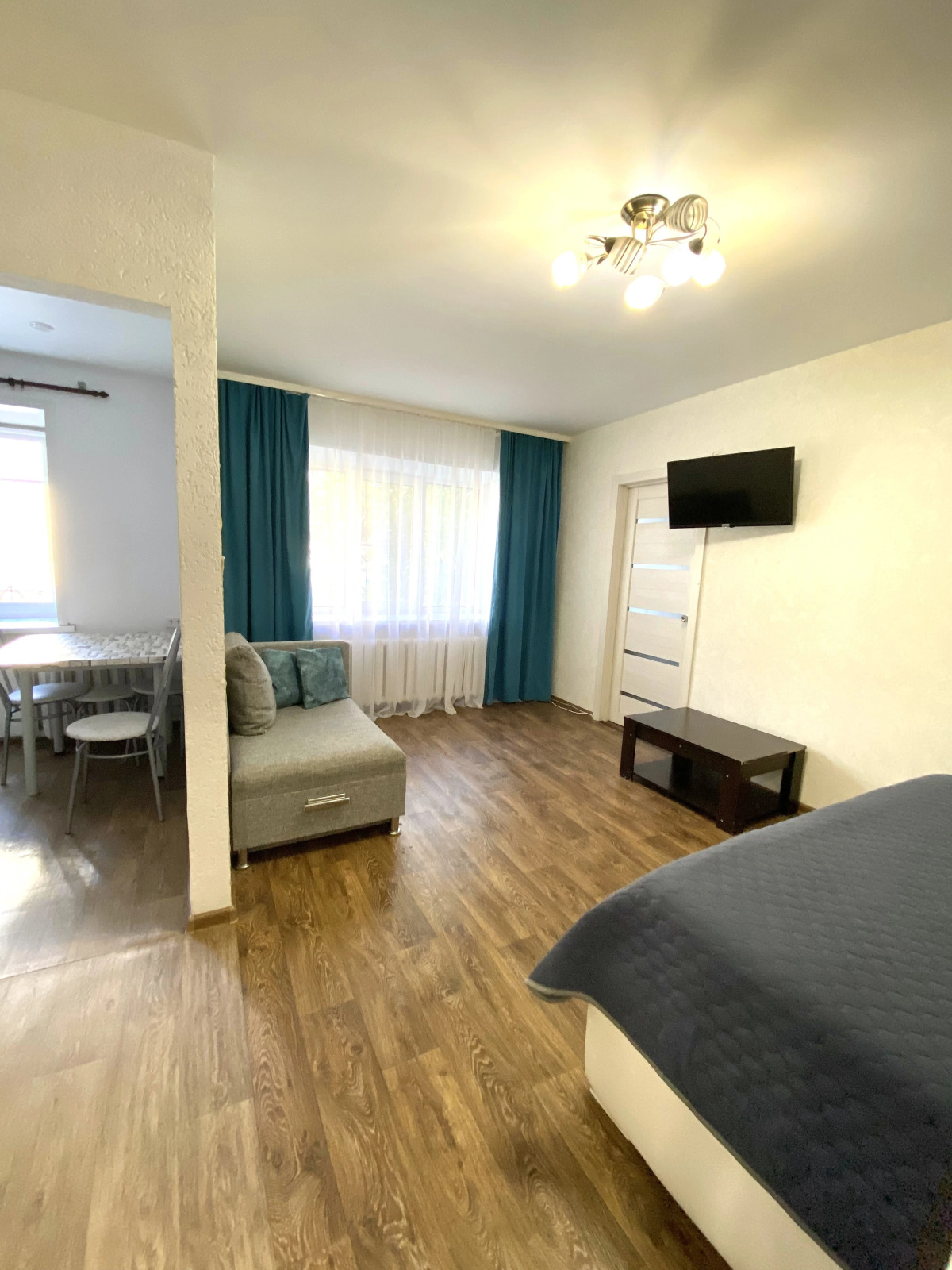 Апартаменты Уютная 2х-комнатная квартира в центре гоpода рядом с набережной