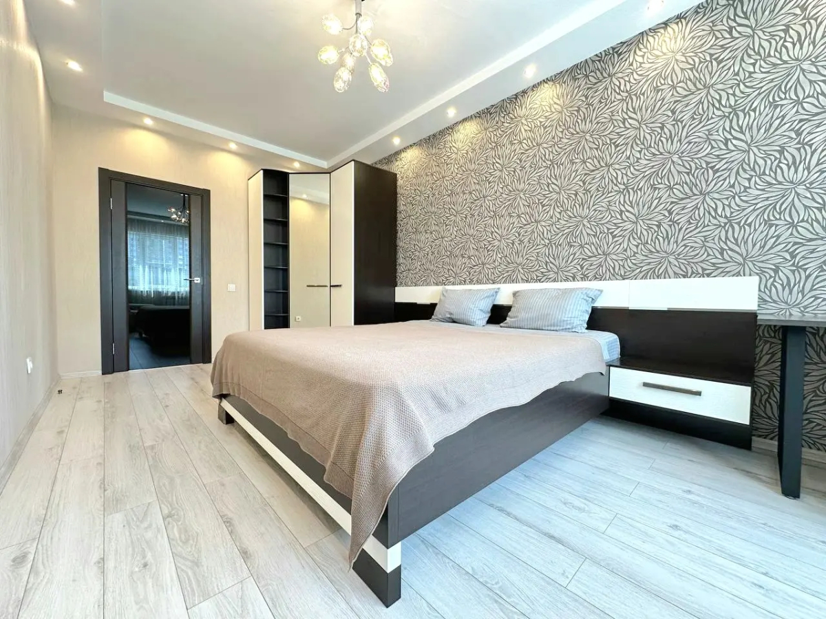 Квартира Двухкомнатная с балконом на Притомском