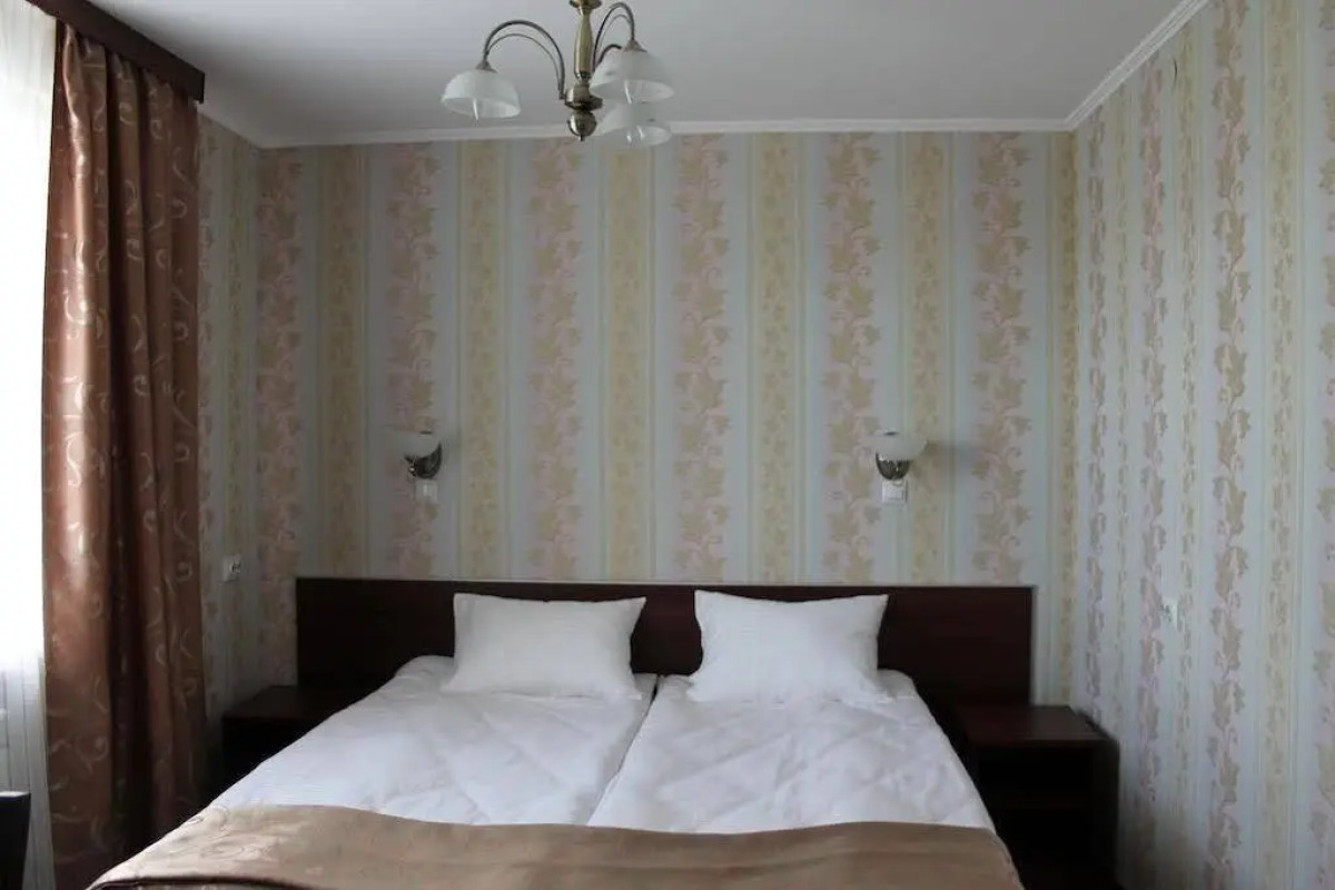 Отель Рыжий пёс