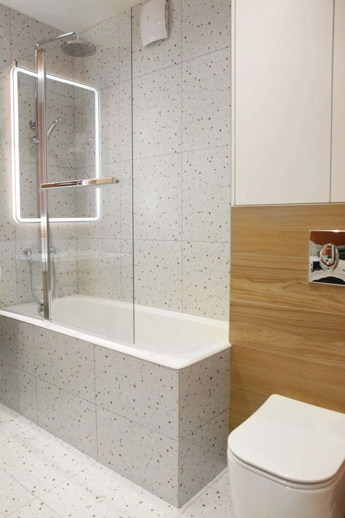 Апартаменты с отдельной спальней в сердце города