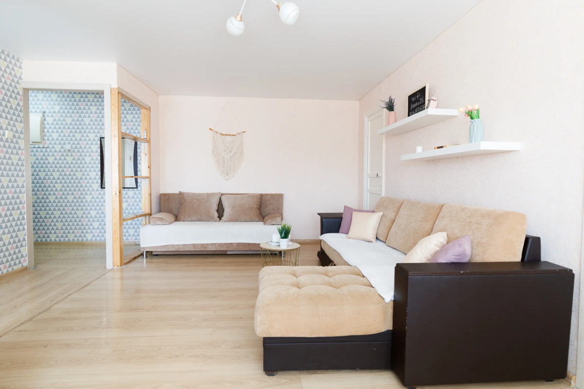 Просторная Двухкомнатная Квартира на 6 Гостей Проспект Октября 101 Театр Кукол