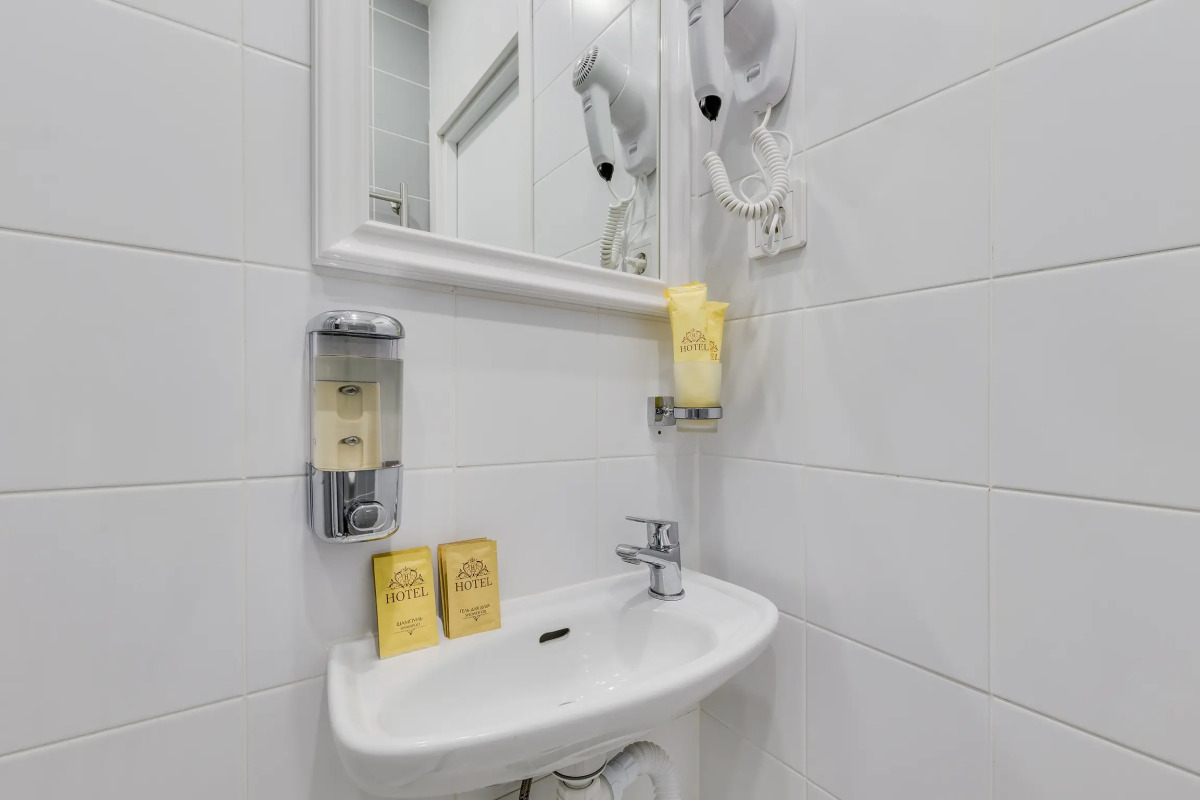 Апартаменты улучшенные на Джамбула 17