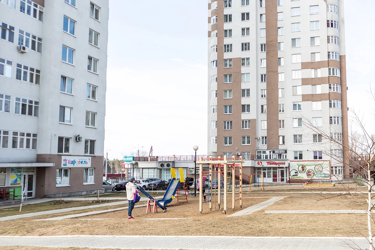 Апартаменты Космонавтов 215