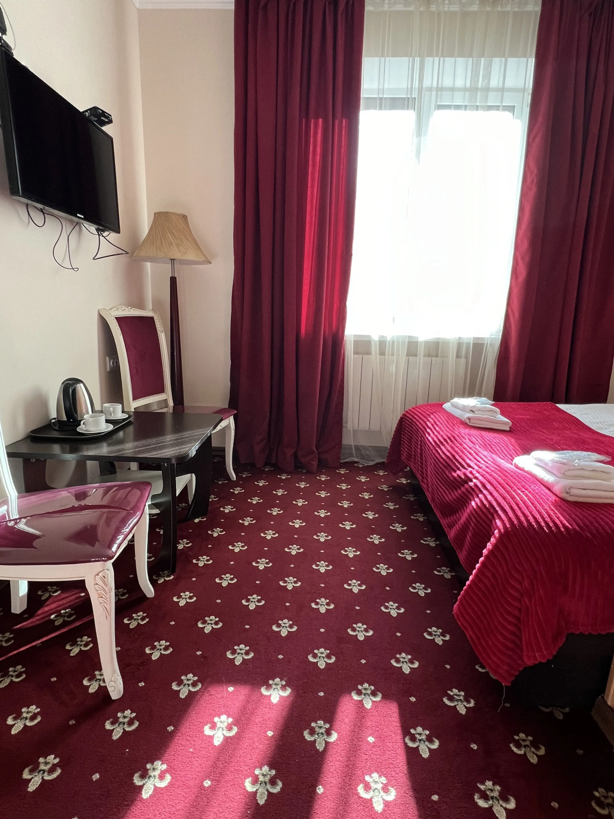 Отель Белые Ночи