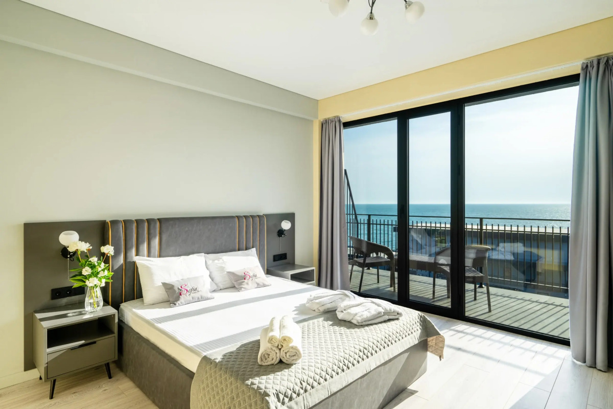 Отель  Берег Святой Софии