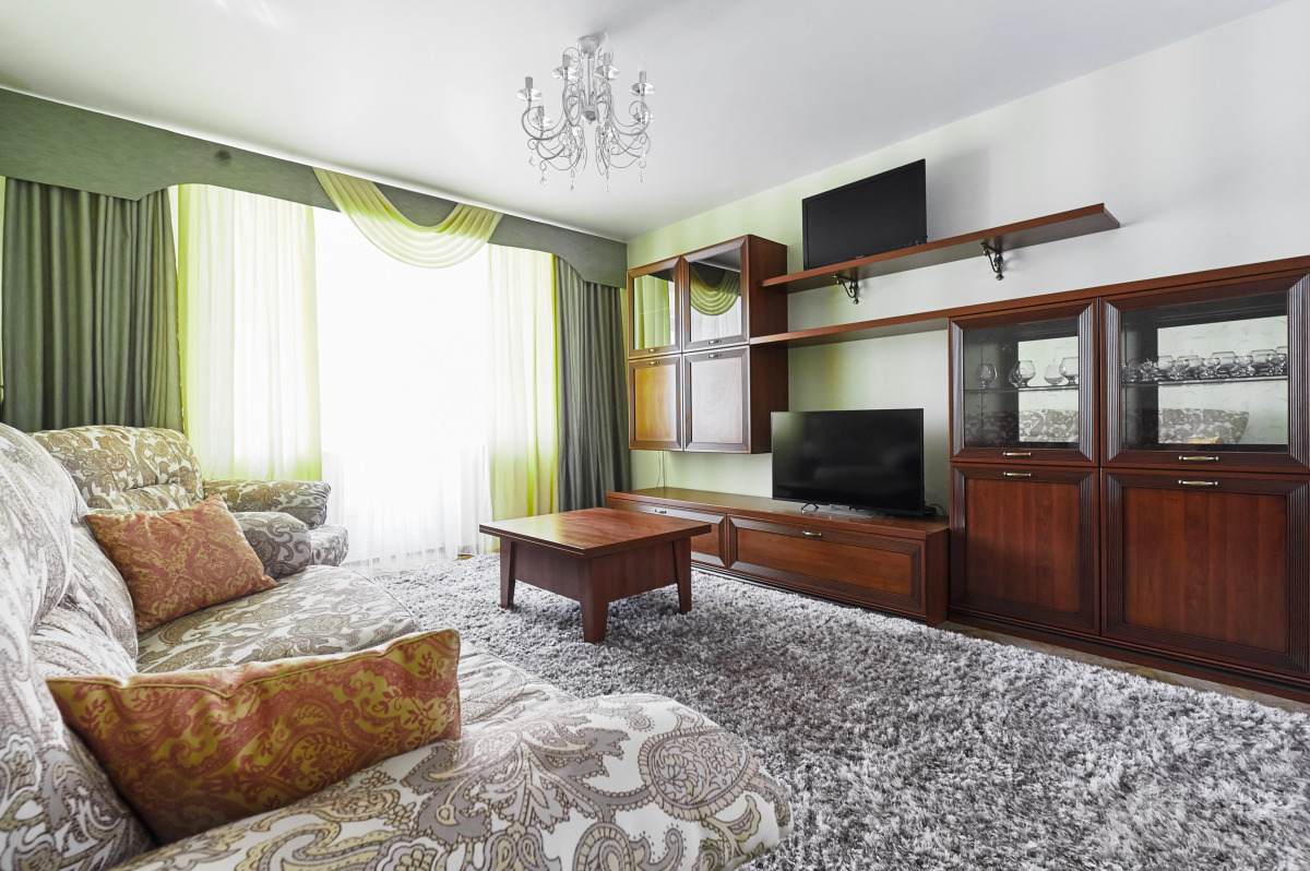 Апартаменты на Соборном 90 с видом на центр с 18 этажа