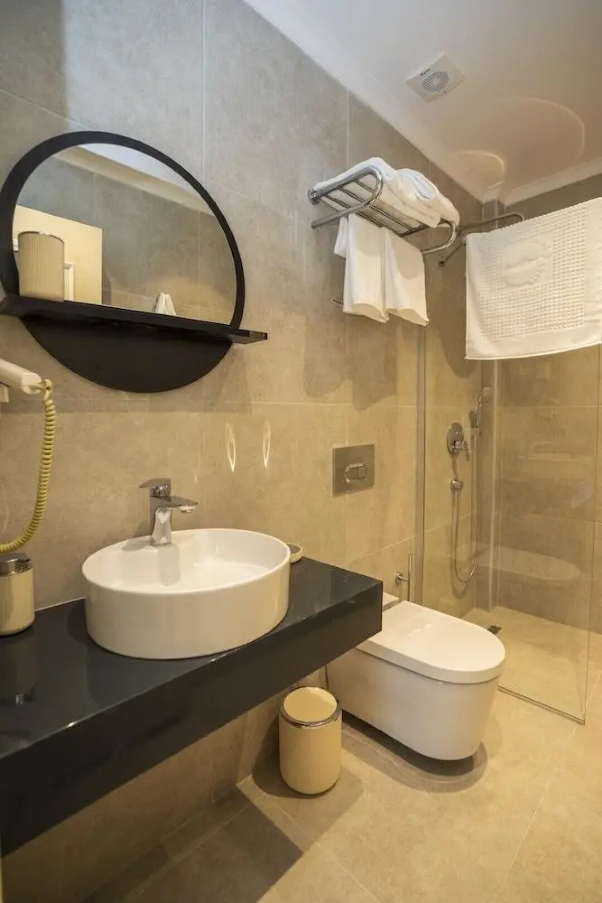 Апарт-отель Channel Suites