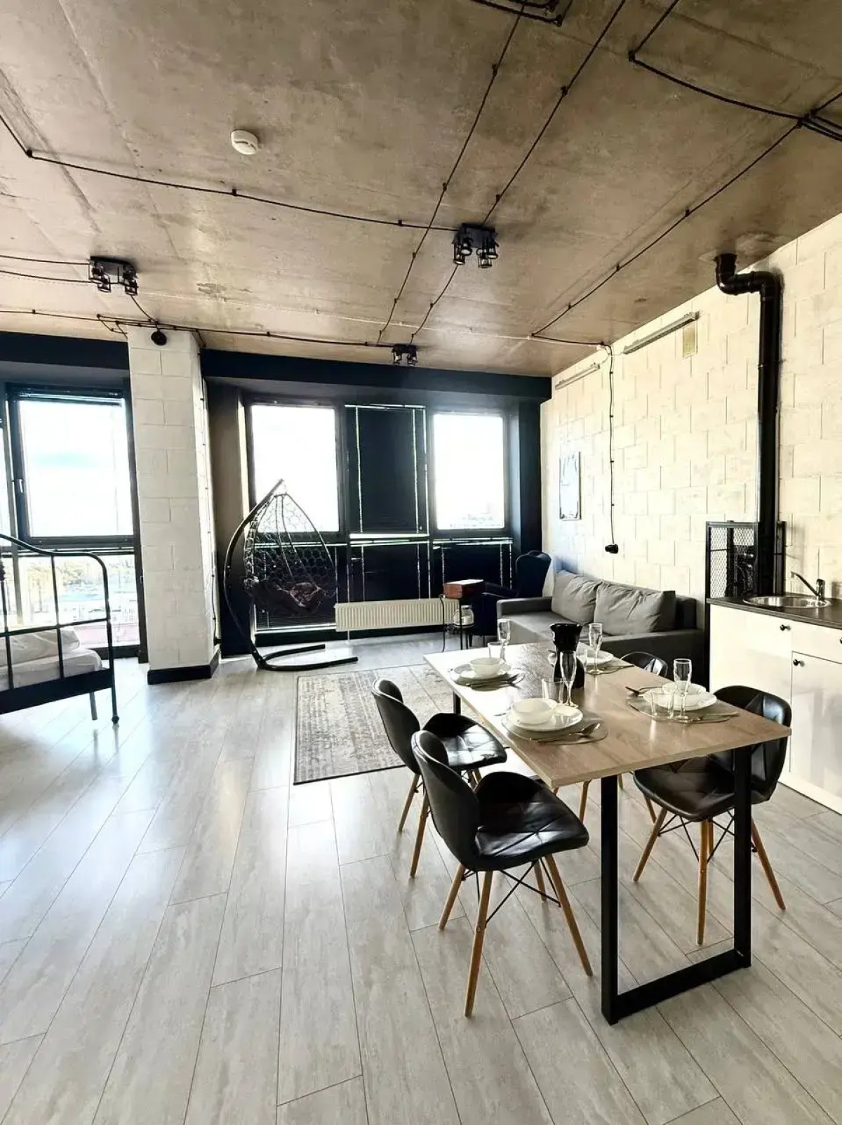 Апартаменты 1503 Верхнеторговая площадь 4