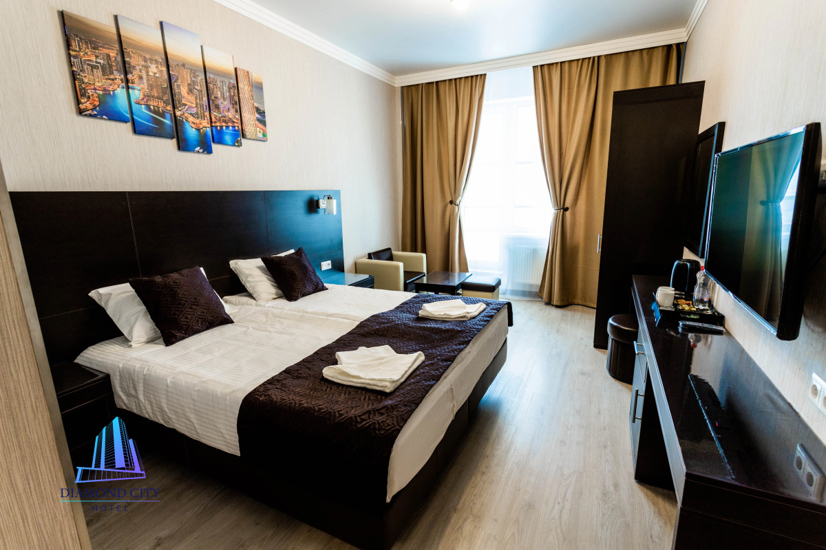 Отель Diamond City