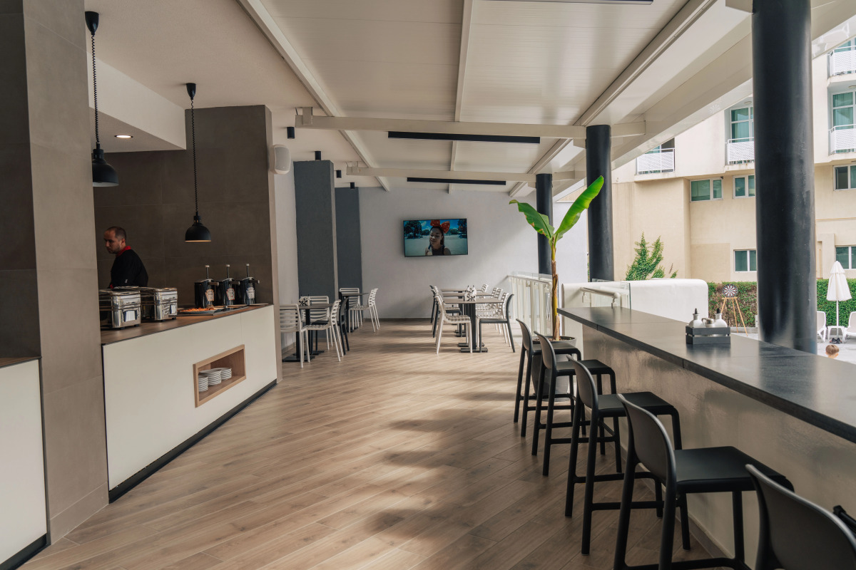 Отель SUNEO Perla