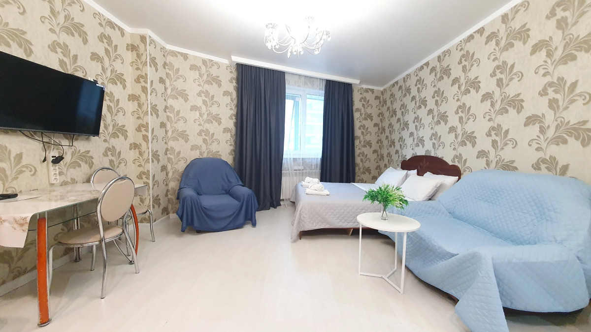 Апартаменты  с 2-мя кроватями и одноместный диван в центре Астаны