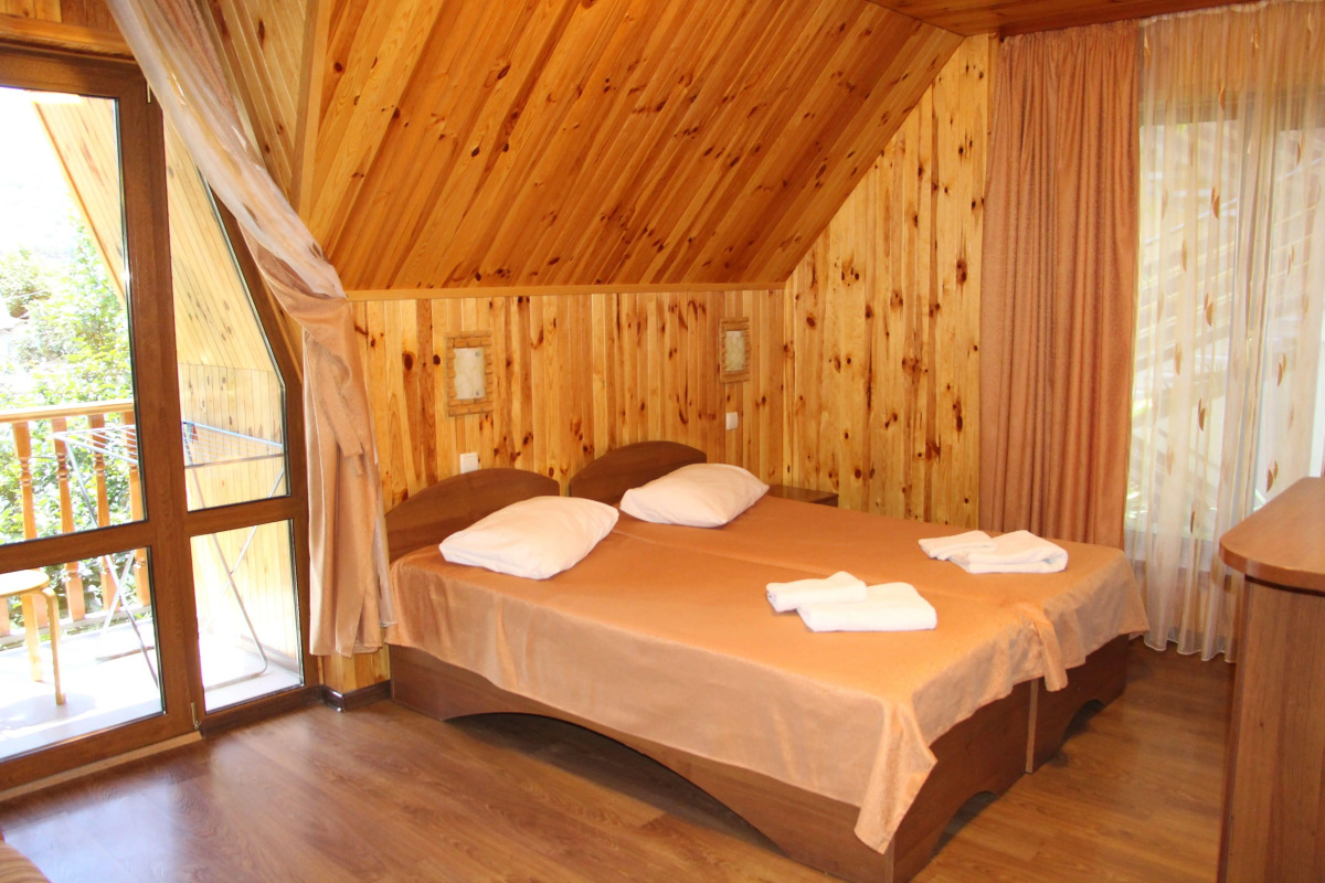 Отель Лучистая