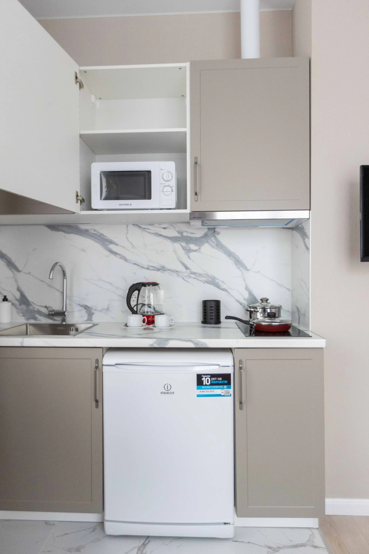 Апартаменты студия на Летчика Грицевца