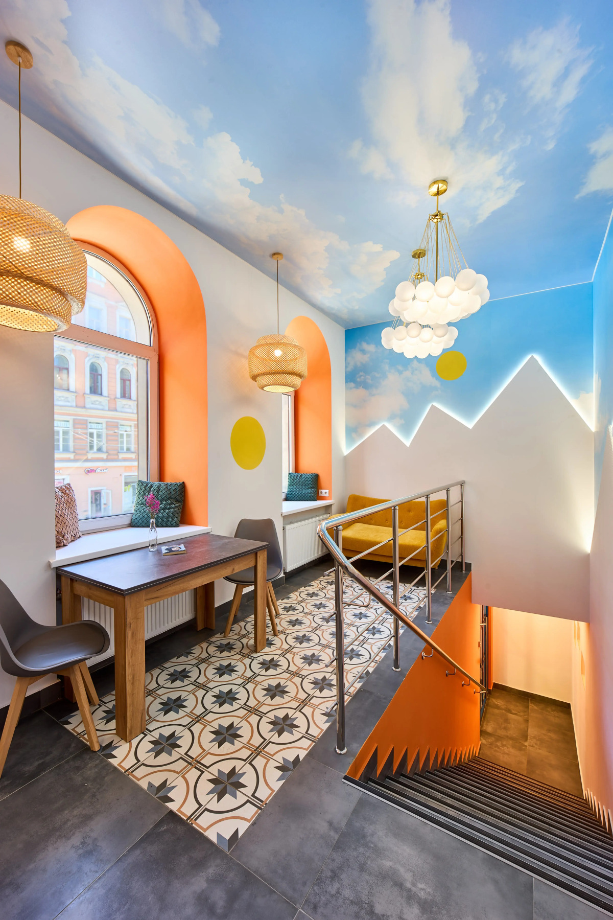 Капсульный отель Оранжевое Небо