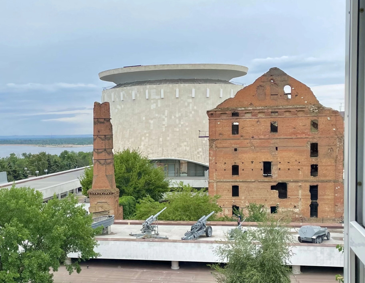 Апартаменты Лофт с видом на музей-Панораму и Волгу