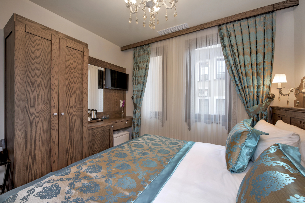 Отель Perapolis