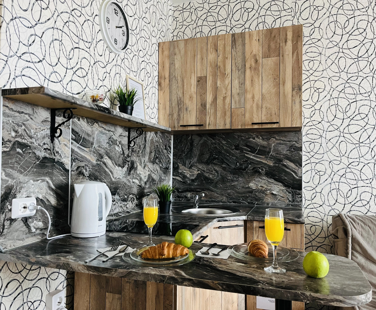 Апартаменты видовые на 14 этаже рядом ТРК Родник