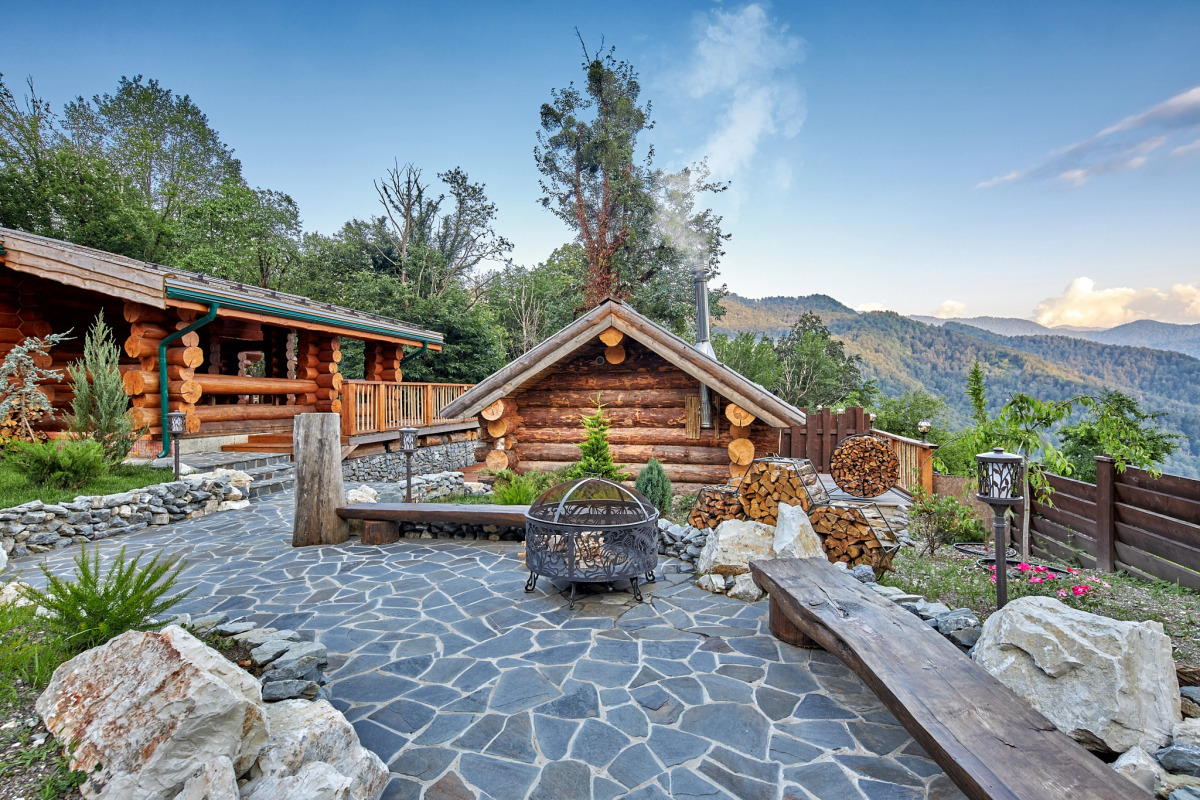 HILLS1200. Резиденция. Глэмпинг. Бани.