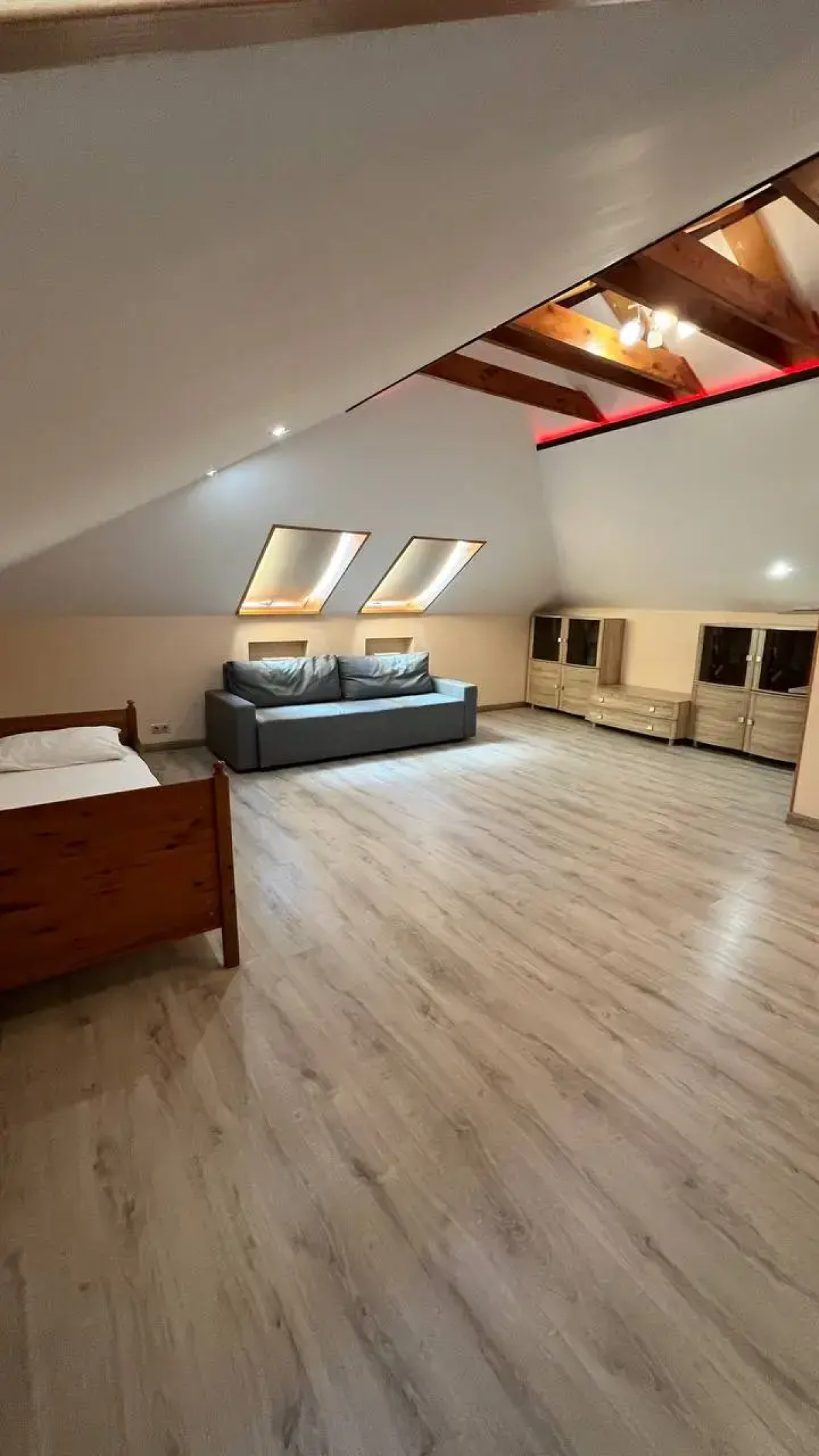 Апартаменты Семейные Двухуровневые Айсберг