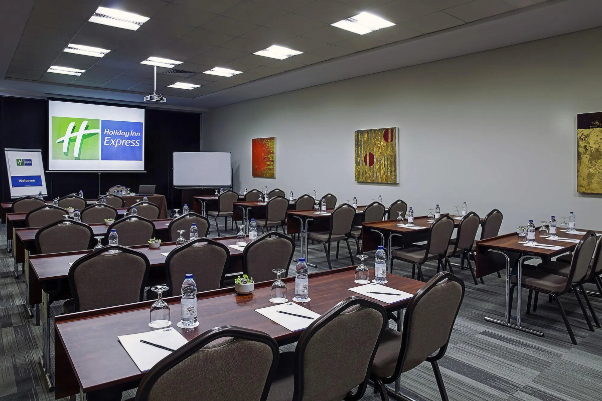 Holiday Inn Express | Dubai Internet City, an IHG Hotel