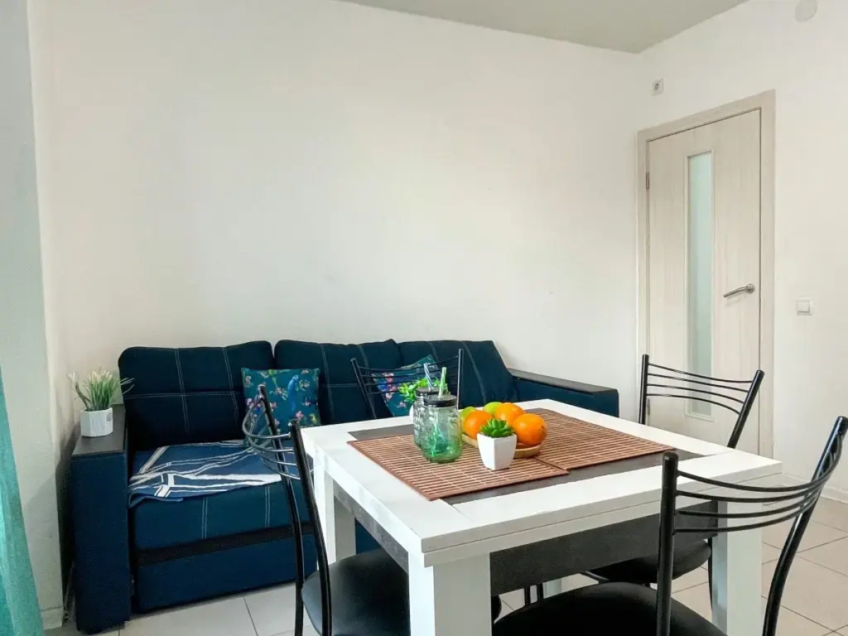 Апартаменты Sunny Days Apartment Оранж Парк 13