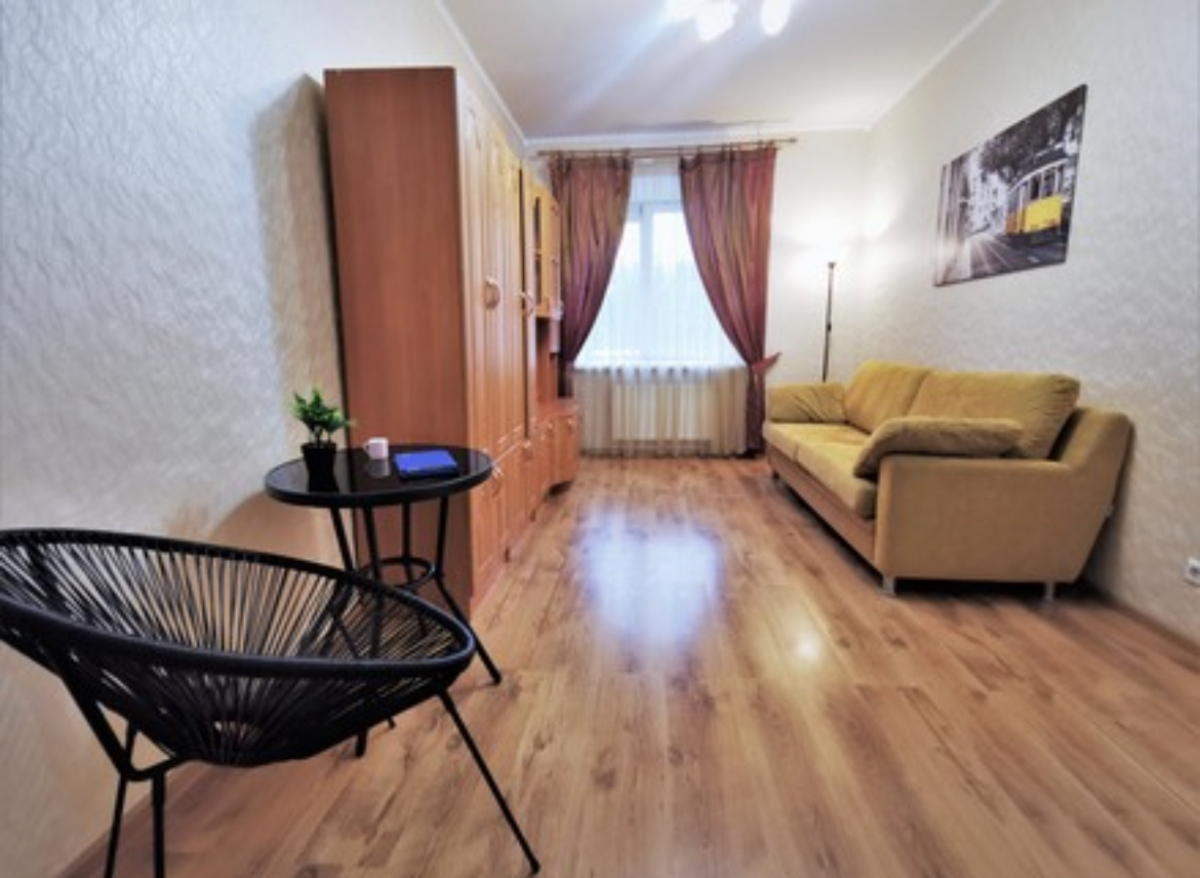 Апартаменты на Есенина