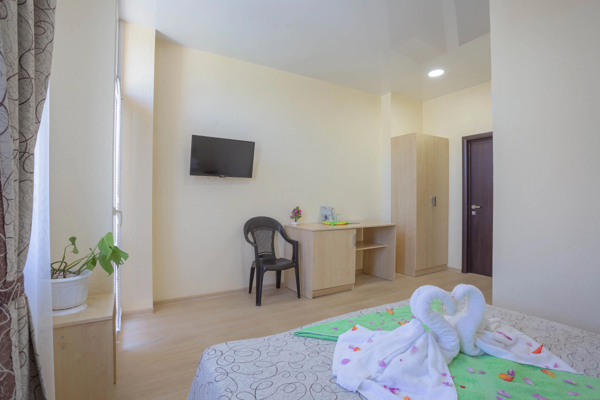 Гостевой Дом K.V.N.