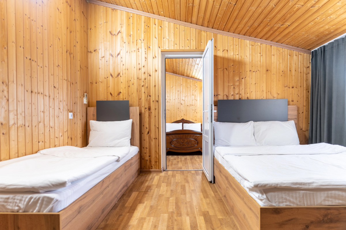 Отель Максим Парк-Лоо