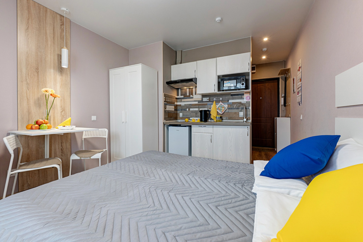 Апартаменты 9 ночей на Есенина