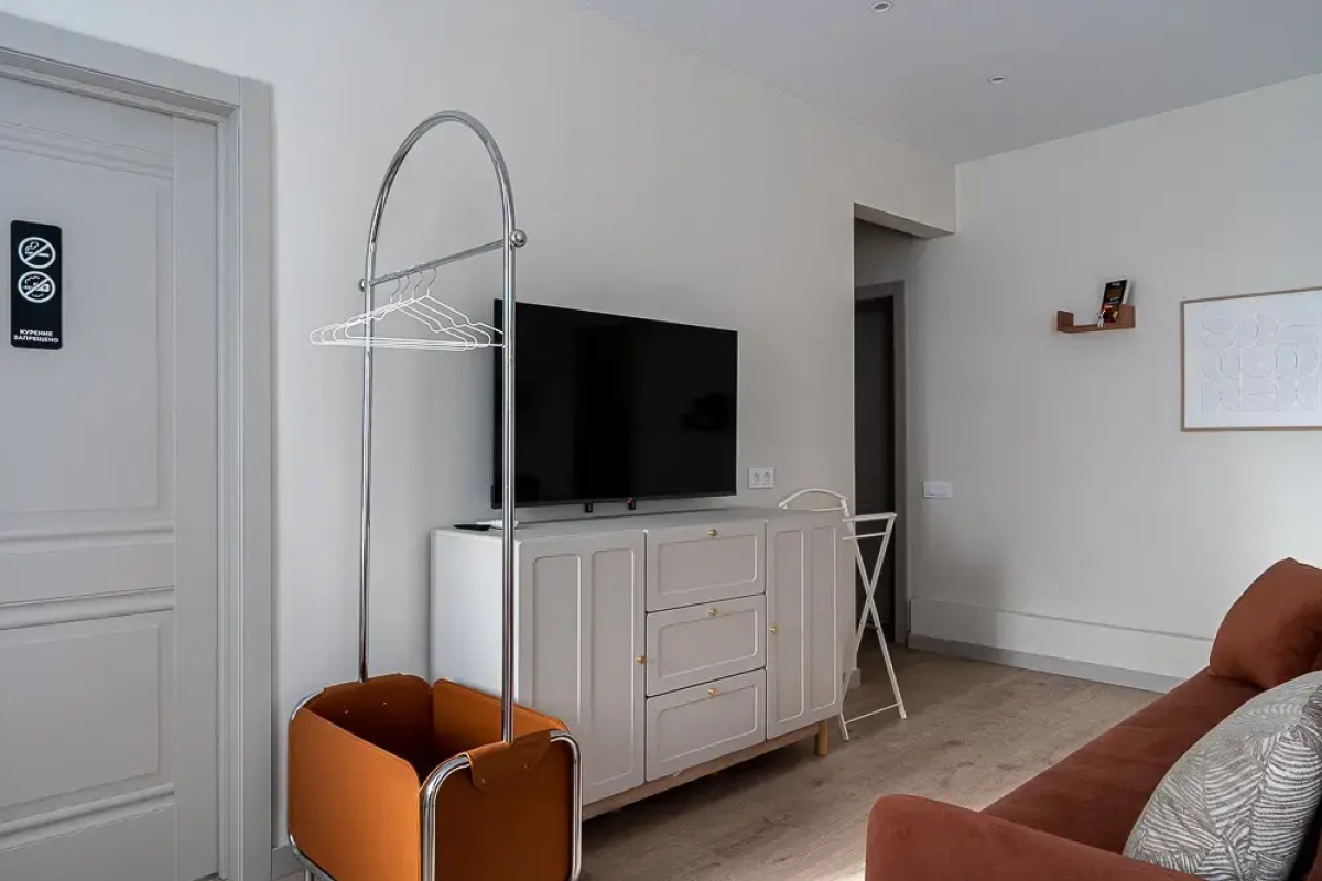 Апартаменты с дизайнерским ремонтом на центральной улице (до 4х гостей)