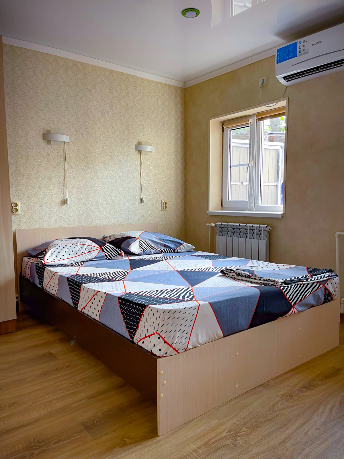 Апартаменты Двухкомнатные с двориком и парковкой