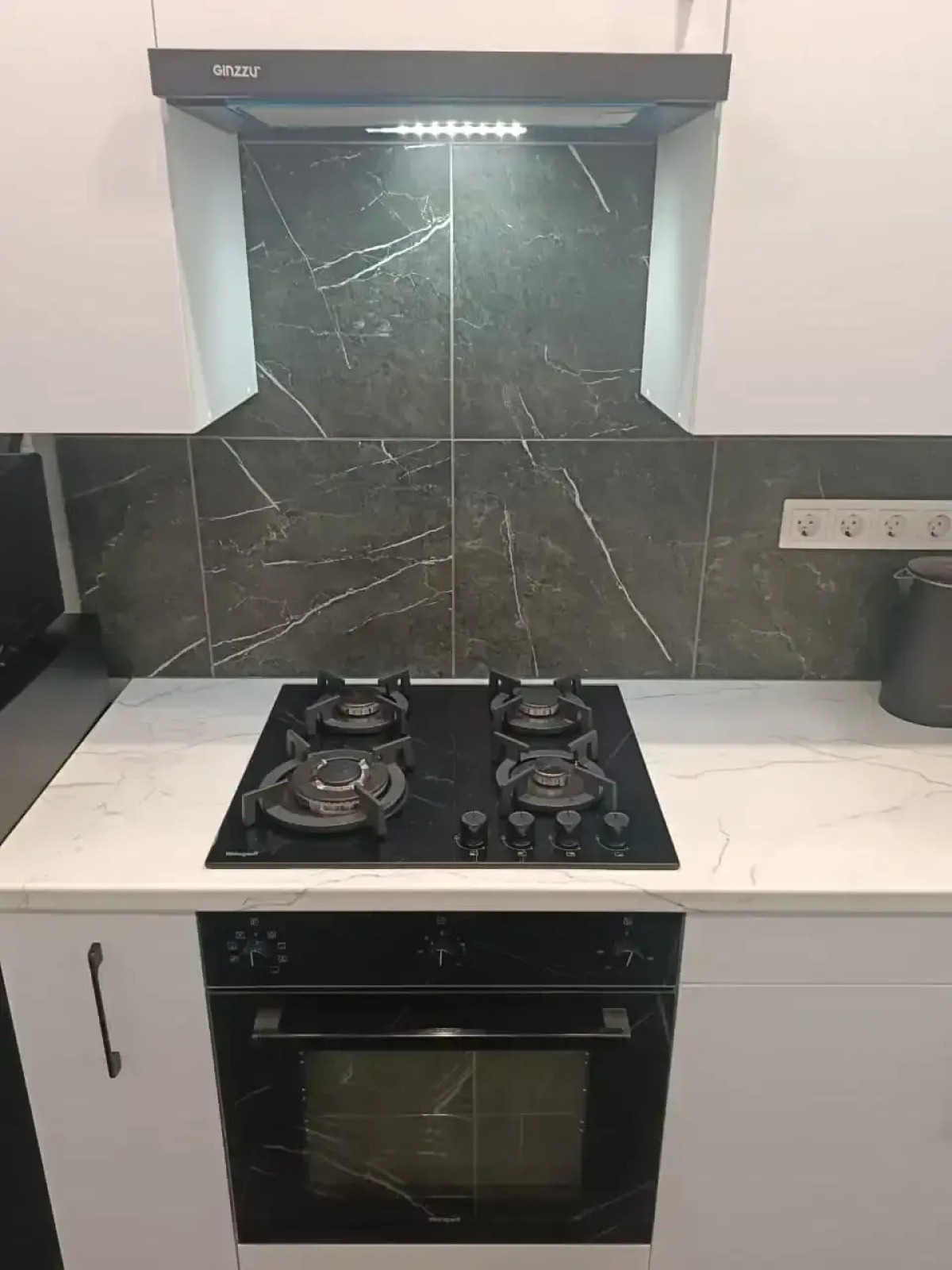 Квартира Двушка в Центре на Берегу р. Которосль