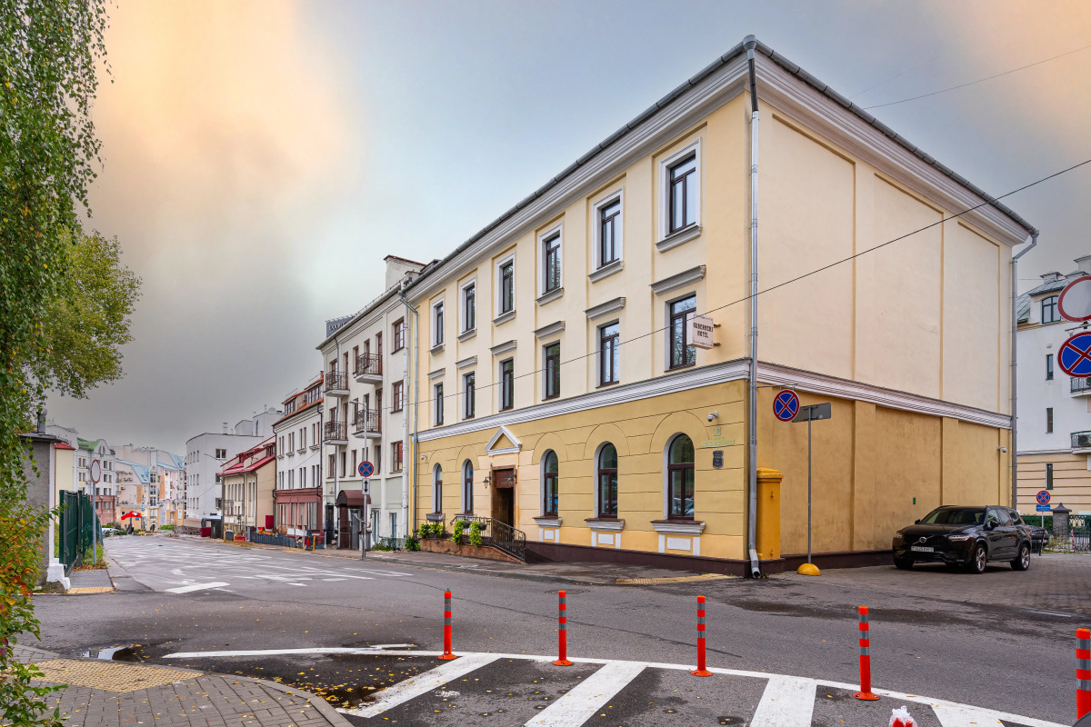 Отель Губернский