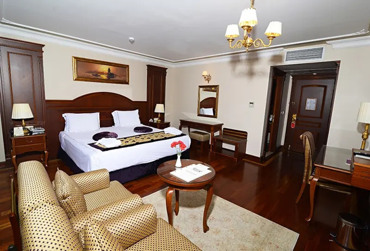 Отель Glk Premier Regency Suites & Spa