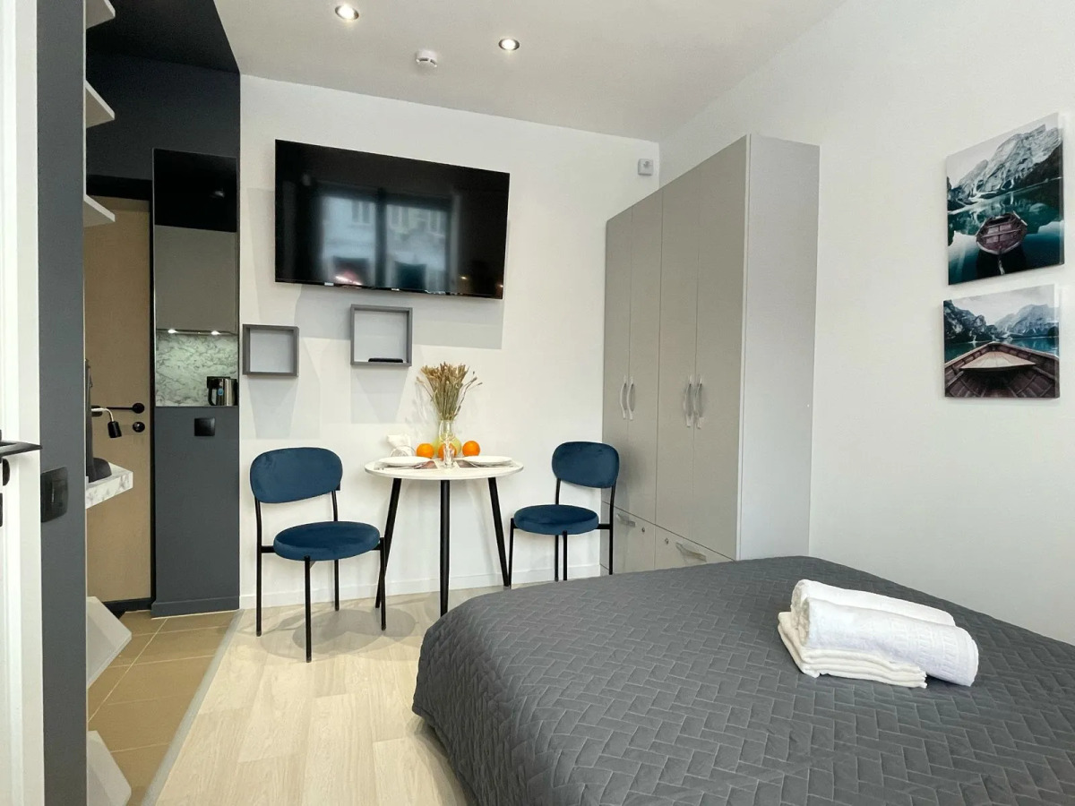 Апартаменты Медовый переулок 5