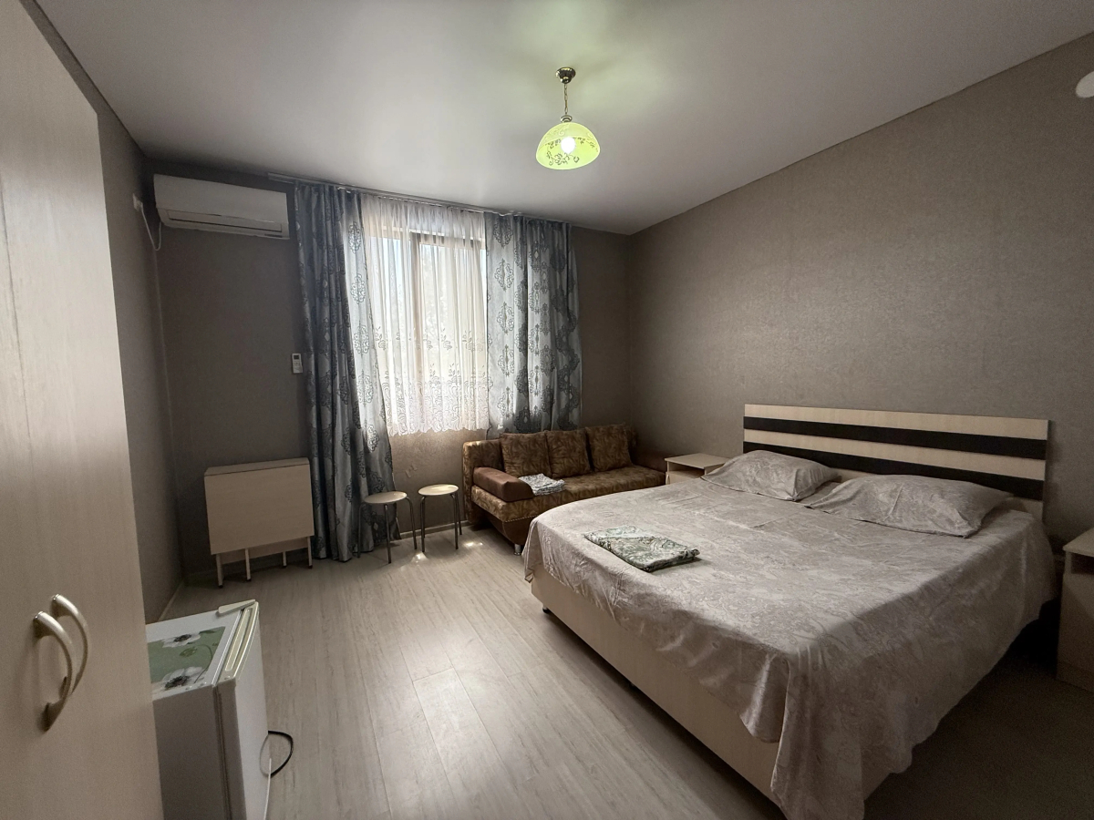 Меблированные комнаты в Гостевом Доме Адуней