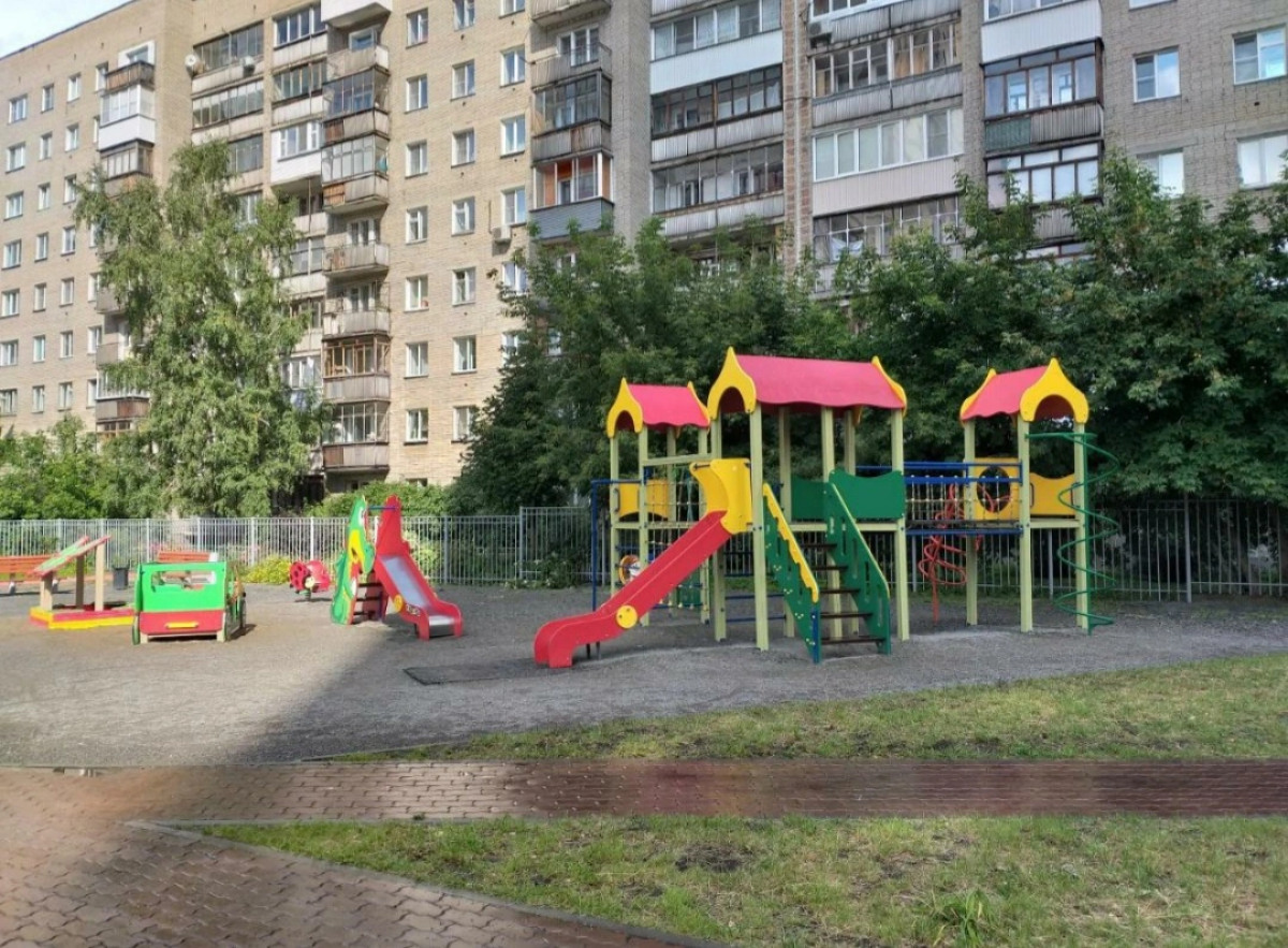 Квартира возле метро Красный проспект рядом МЦ Мешалкина