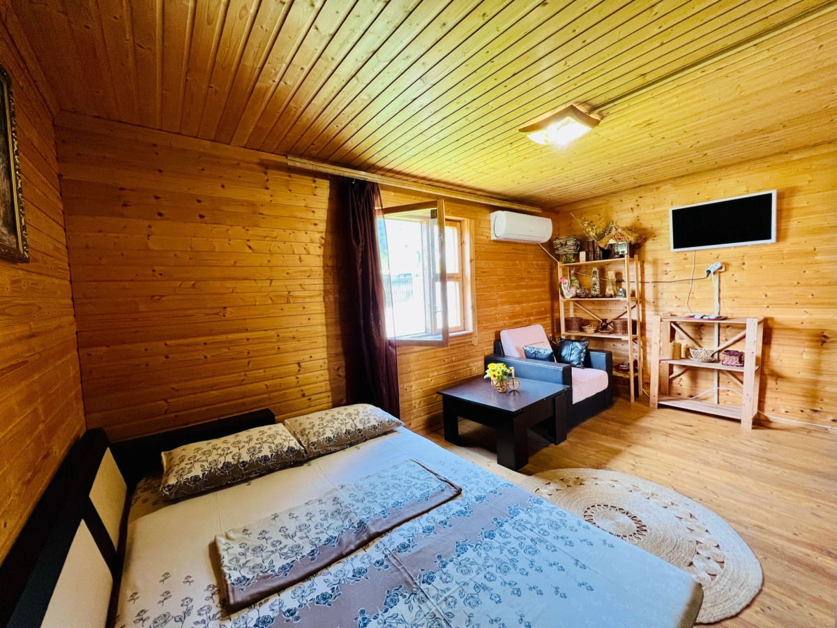 Гостевой дом Солнечная долина коттеджи Гости-24