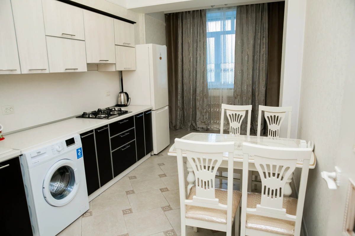 Апартаменты КвартОтель на М.Горького 85Б 4