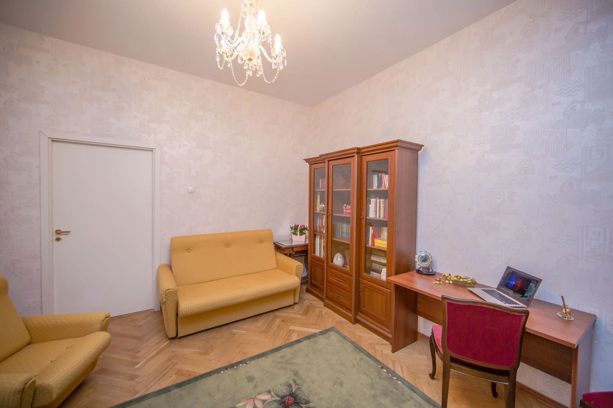 Апартаменты St. Isaak's 4 bedroom & 3 bathroom