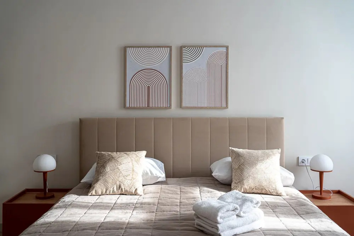 Апартаменты с дизайнерским ремонтом на центральной улице (до 4х гостей)