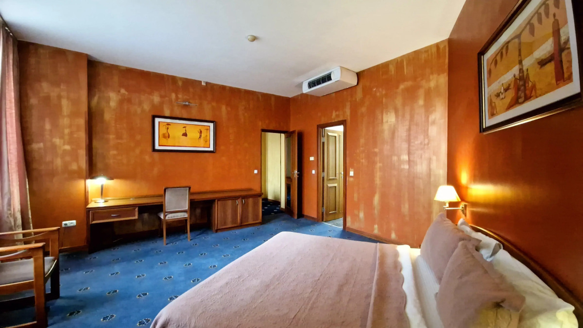 Отель Арарат