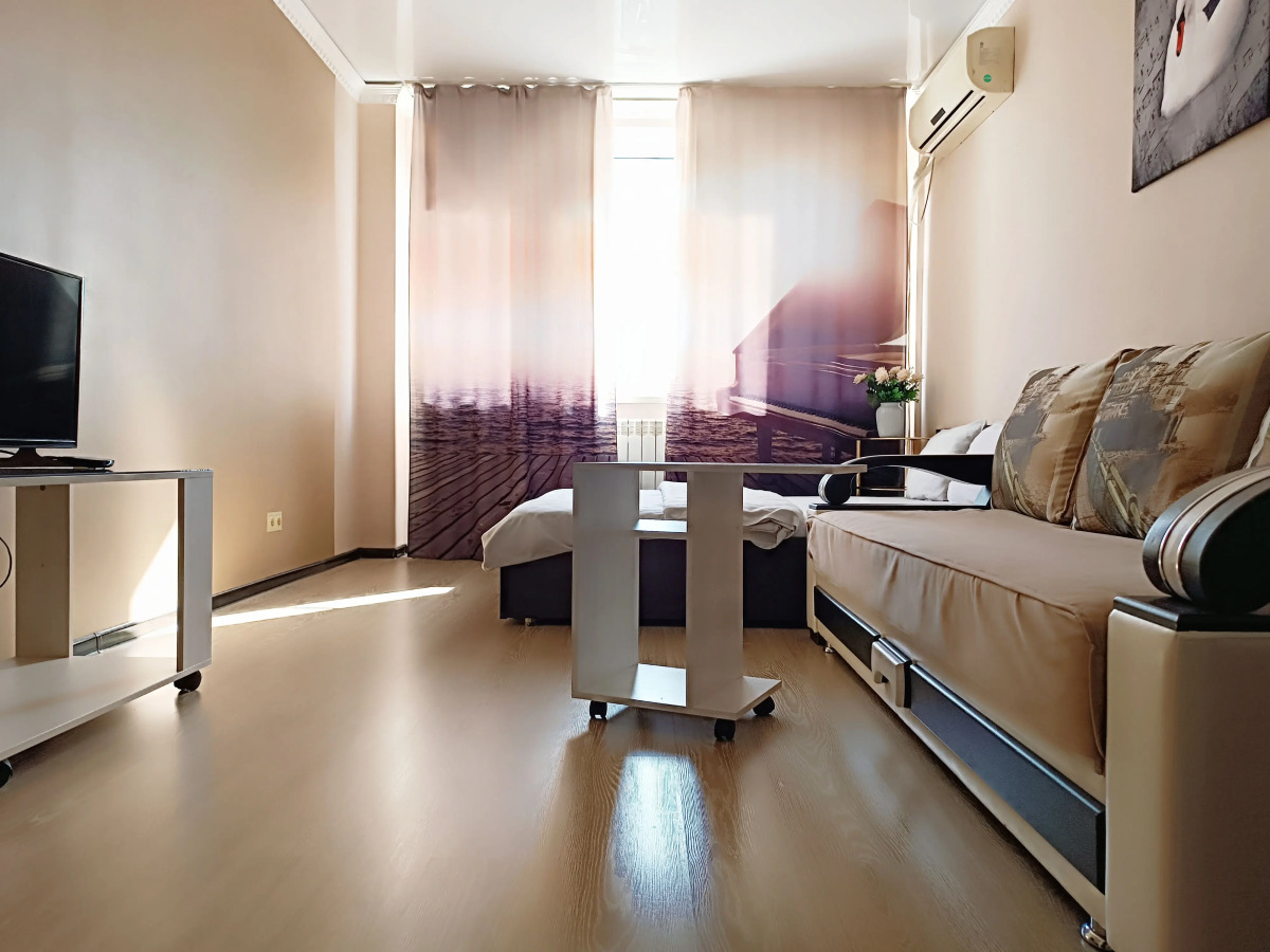 Квартира Двухкомнатная BaileVida rent на Гвардейском