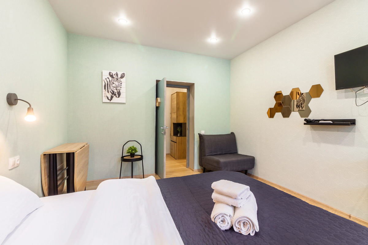 3-комнатные апартаменты около Казанского Арбата (Баумана)