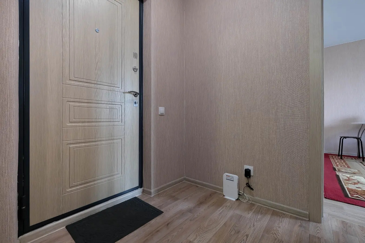 Квартира уютная на Титова 255/2